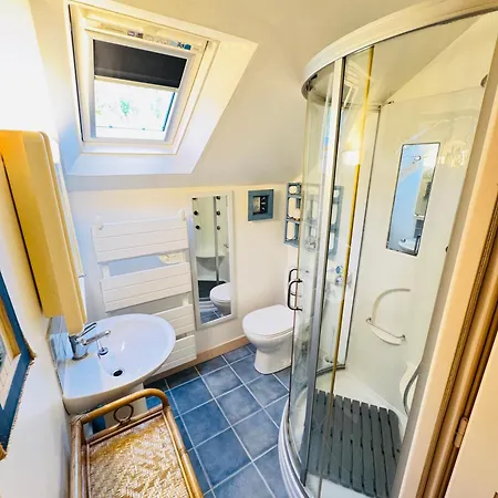 Du Capitaine Havre De Paix A La * לה בר-דה-מון